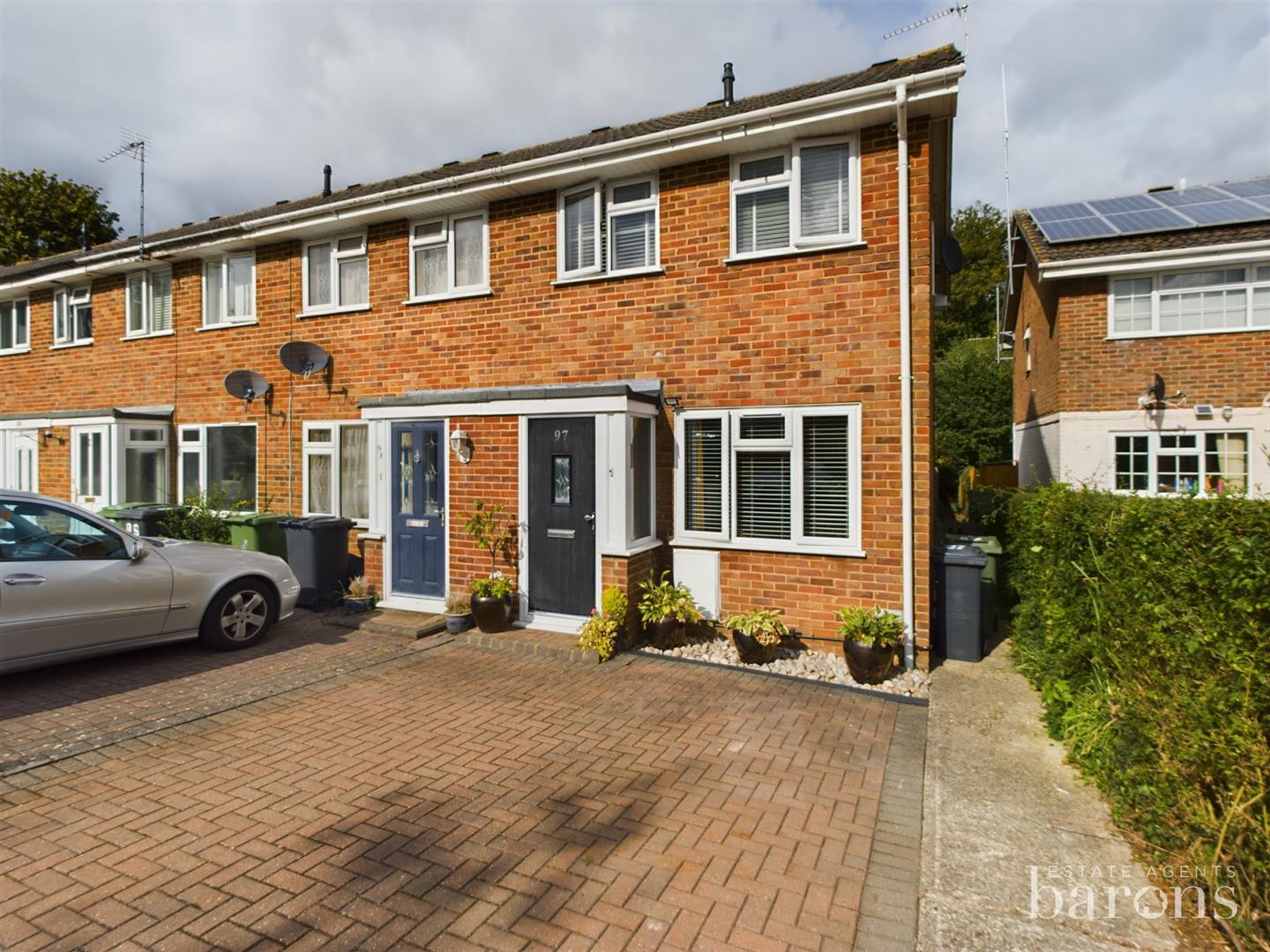 Basingstoke Estate Agents, Basingstoke For Sale, Barons Estate Agents